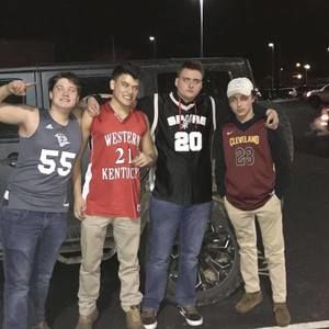 Meet your Posher, Dakota